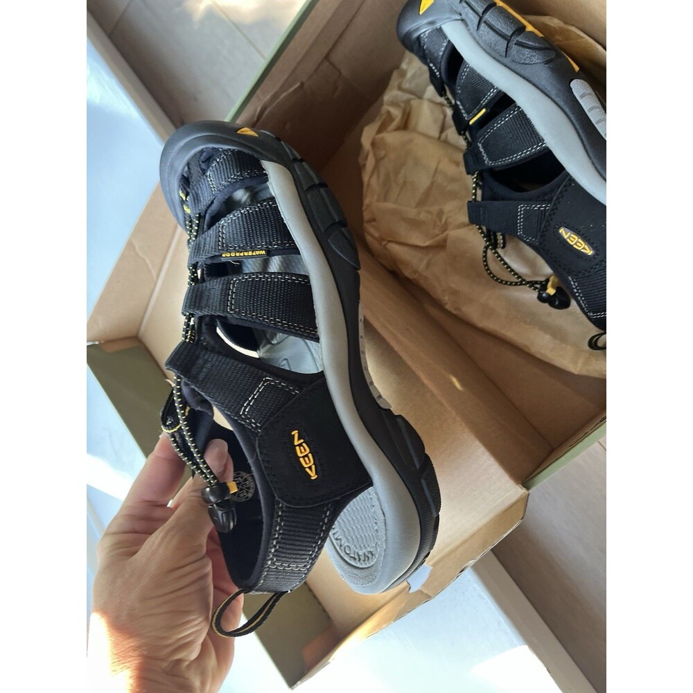 New Keen Men Newport H2 Sandal Black 9.5 Water Hiking Boating Arch Support Comfy - Picture 12 of 16